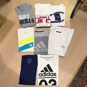 Bundel of 8 t-shirts
